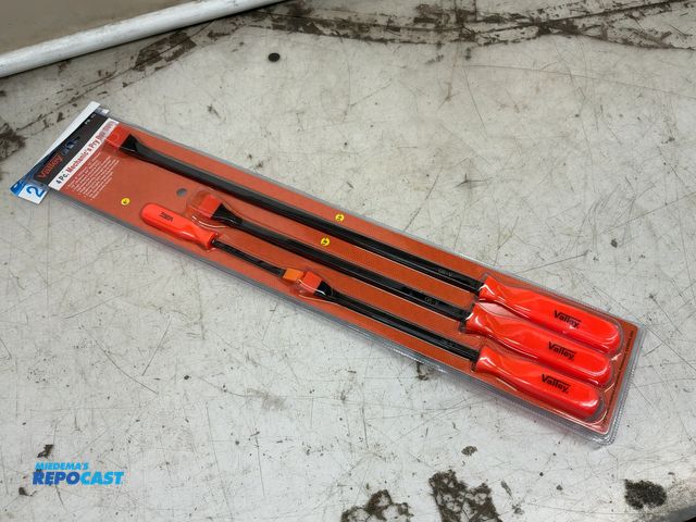 Lot 2-90501 - 4pc mechanics prybar 8", 12", 18", 24" high-impact square PVC - made in USA