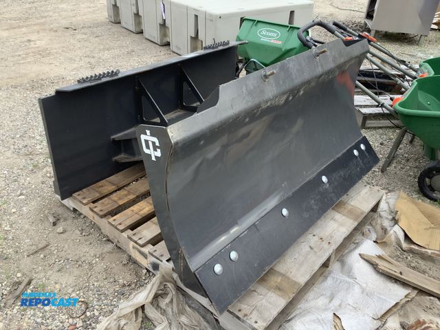 Lot 2-36738 - Iron craft Tractor snow plow attachment model CTSPLOWM48-S