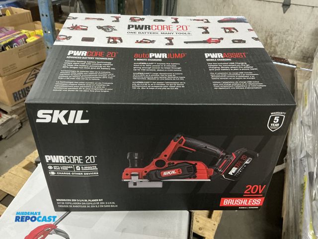 Lot 2-25972 - SKIL PWR Core 20 Brushless 20V 3-1/4 In. Planer Kit
