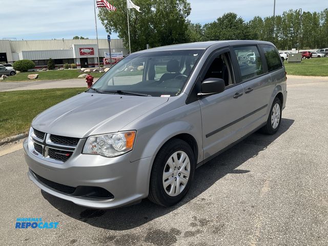 Lot 2-96496 - 2016 Dodge Grand Caravan SE Passenger Van FWD