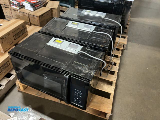 Lot 2-18374 - Lot of (3) furrion microwaves, crotch and dent, black