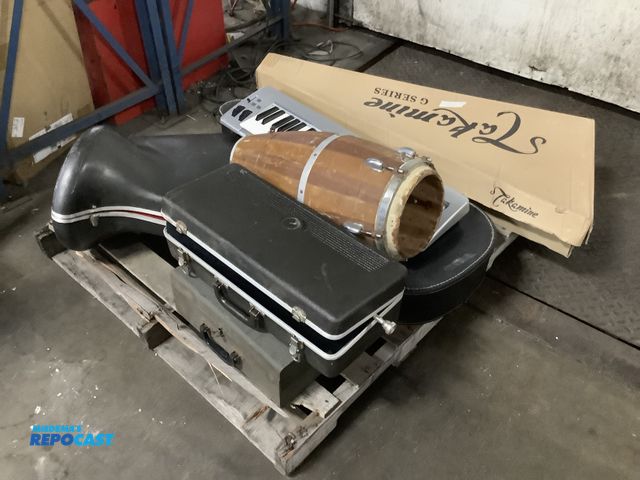 Lot 2-33666 - Skid lot of instruments