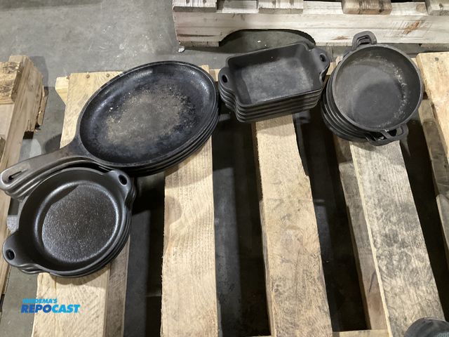 Lot 2-55071 - Lot of cast iron cookware includes (5) Lodge 9” oval skillets with handle, (5) Lodge 5.5” x 4” loaf ...