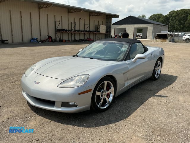 Lot 2-90665 - 2009 Chevrolet Corvette Convertible LT1 Convertible Coupe RWD