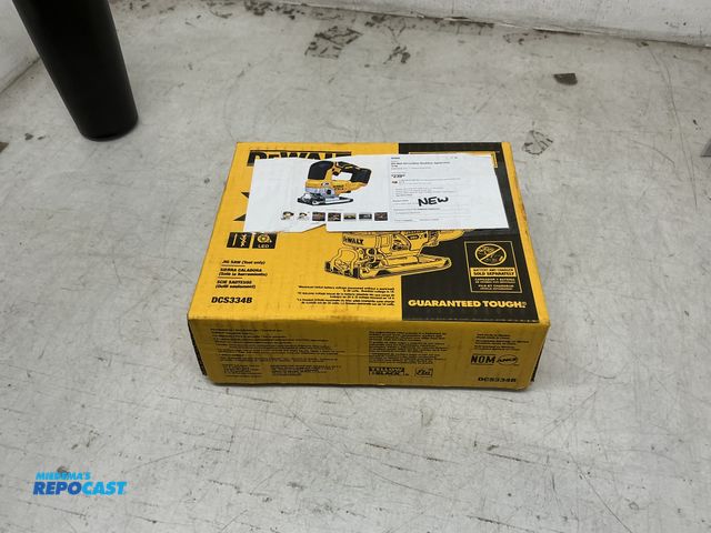 Lot 2-23084 - 20V Max XR Cordless Brushless Jigsaw, Tool only, DCS334B