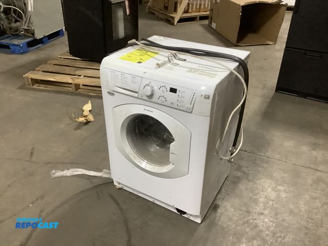 Lot 2-73155 - Ariston  ARWXF 129 W NA Washer