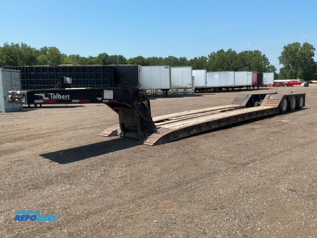 Lot 2-44141 - 2015 Talbert 55 Ton Tri-Axle Lowboy Semi Trailer