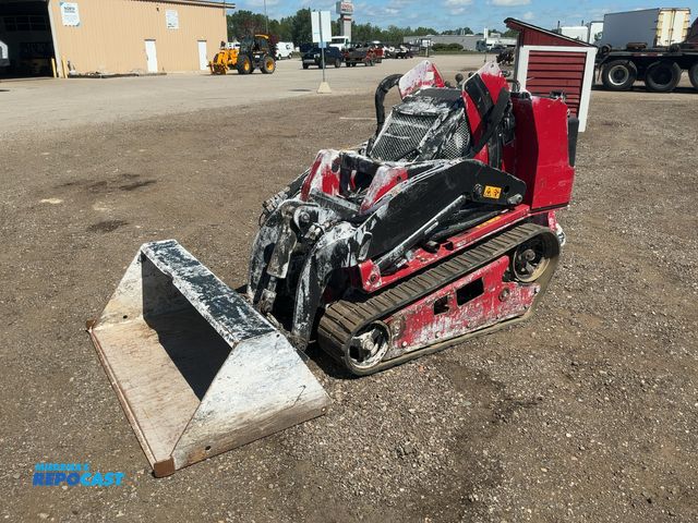 Lot 2-40616 - Toro TX-1000 Wide Track Mini Skid Steer Loader