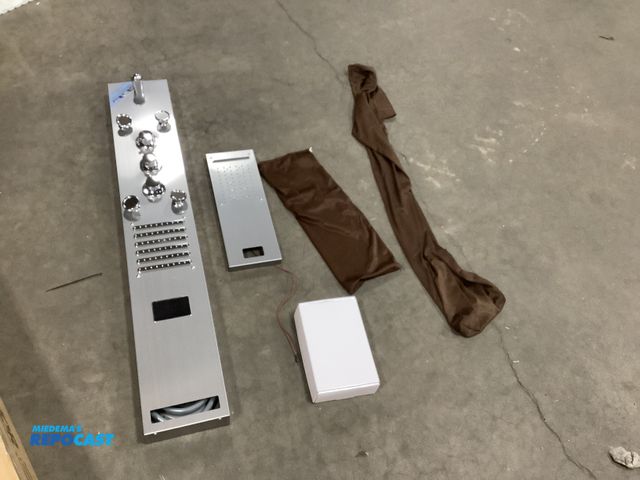 Lot 2-27589 - vevor shower panel tower