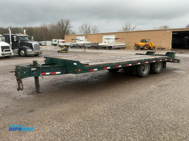 Lot 2-43559 - 2002 Interstate Trailers 24’ Tandem Dual Axle Equipment Trailer
