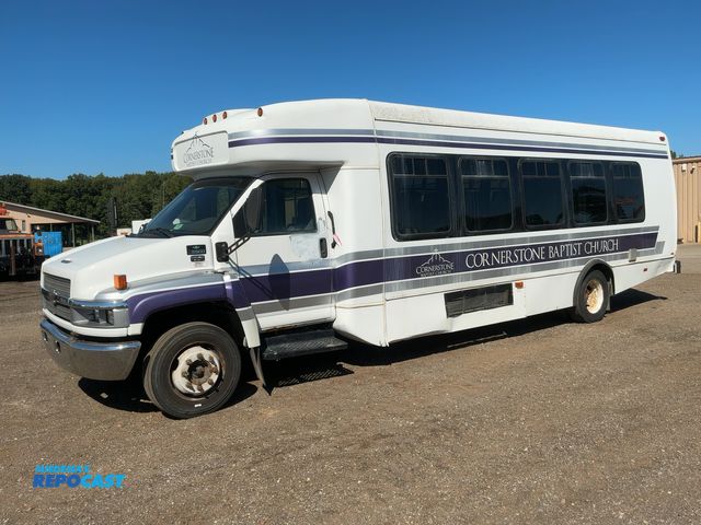Lot 2-21465 - 2007 Chevrolet C5500 Passenger Bus