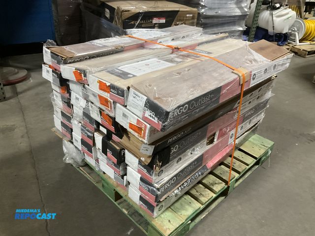 Lot 2-60491 - Skid of Pergo Laminate Wood Flooring of Various Types and Shades (minor damages)