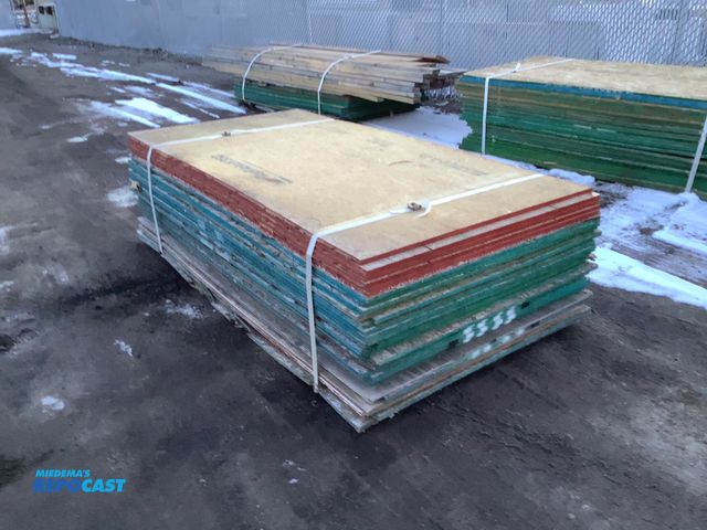 Lot 2-15626 - 34 8’x4’x3/4” plywood sheets