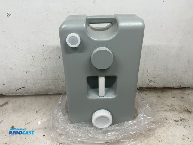 Lot 2-60248 - 25L Portable Water Tank