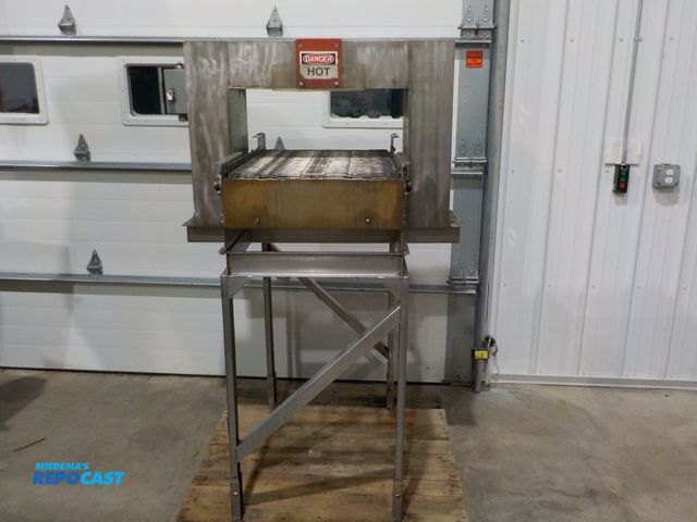 Lot 2-33894 - Magnetool Demagnetizer Coveyor, Model LTC-1224, 460 Volts, All Stainless Steel, 20'' x 33'' Conveyor...