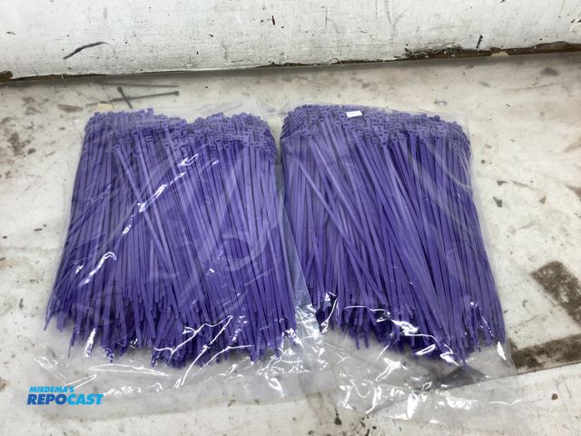 Lot 2-62931 - lot of (2000) 11" nylon cable ties