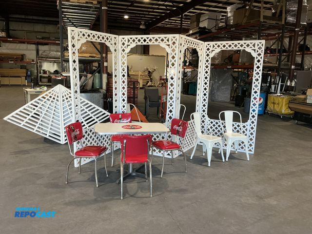 Lot 2-99497 - Outdoor Dining Set  (Cadillac)