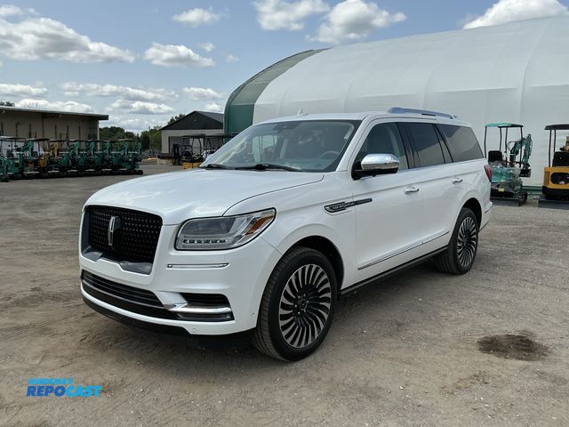 Lot 2-41021 - 2018 Lincoln Navigator Black Label 4WD SUV 4x4