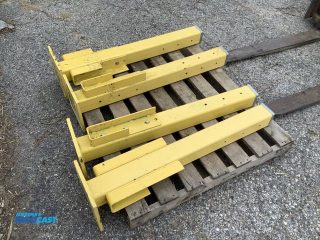 Lot 2-35285 - (4) Double Guard Rail Posts