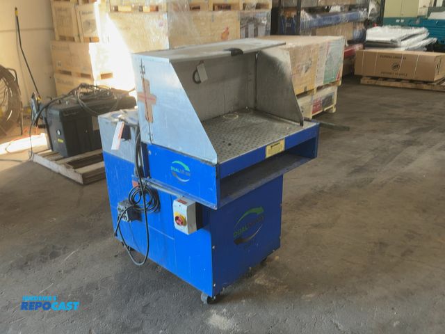 Lot 2-40673 - DualDraw Model PT2032-NS Portable Downdraft Table/Workstation, 115 Volt, On Casters, approx. 30"x20"...