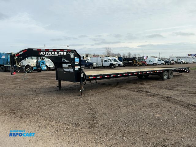 Lot 2-22791 - 2024 PJ Trailers 40' Tandem Axle Gooseneck Flat Bed Trailer