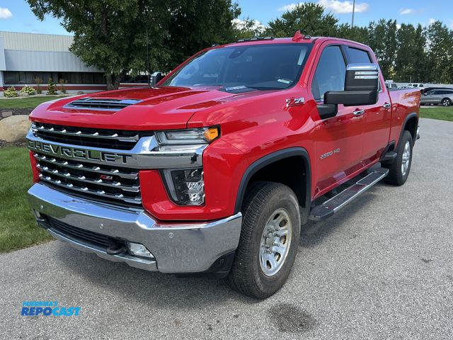 Lot 2-45033 - 2020 Chevrolet Silverado 2500 LTZ Crew Cab Long Box Pickup Truck 4x4