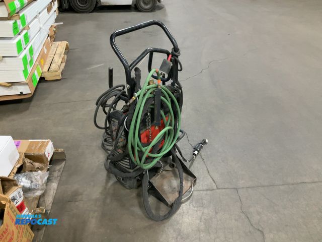 Lot 2-33201 - Kemppi Tig 2200 Tig Welder - comes with regulator