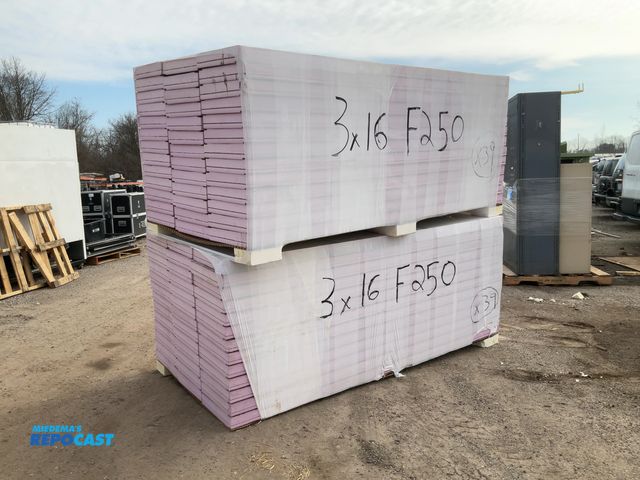 Lot 2-65661 - Lot of (78) 3 x 16x 96 Sheets of Pink Styrofoam