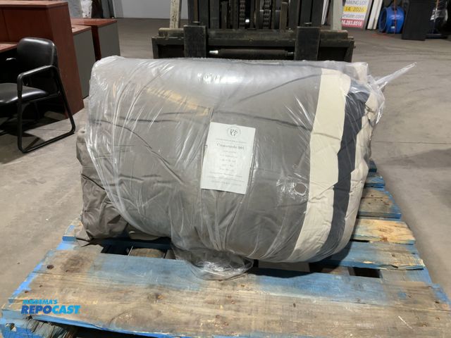 Lot 2-15200 - 1 New 6 Piece RV Bedding Set- 98”x102”