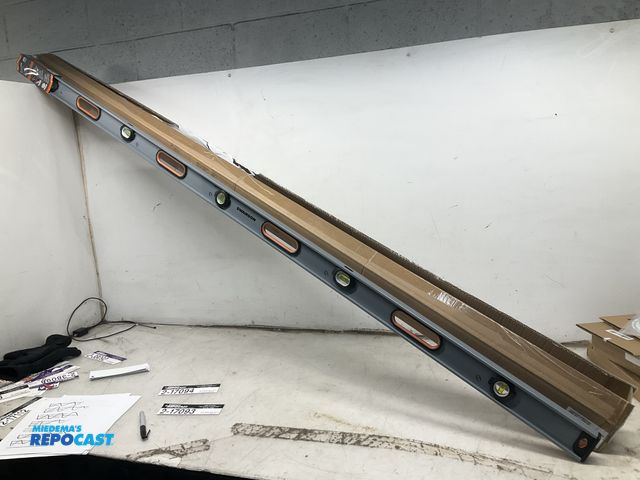 Lot 2-92198 - 3 Swanson SWIBL 78” Magnetic I-Beam Level