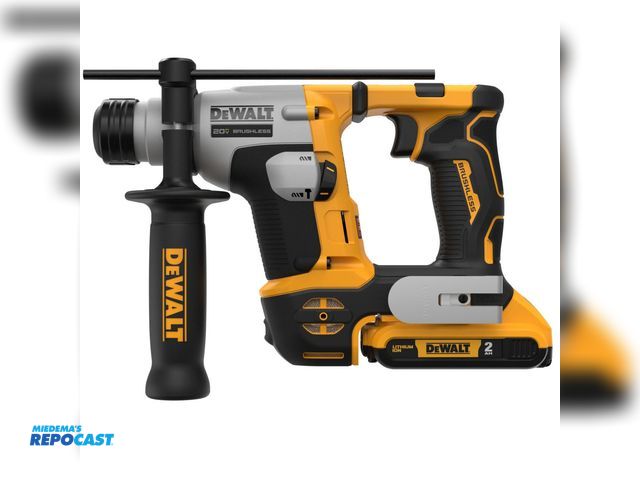 Lot 2-73114 - DeWalt 5/8" SDS Rotary Hammer 20v Brushless Atomic Compact Series DCH172B
