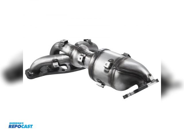 Lot 2-76910 - Vevor catalytic converter model FJY-674-933