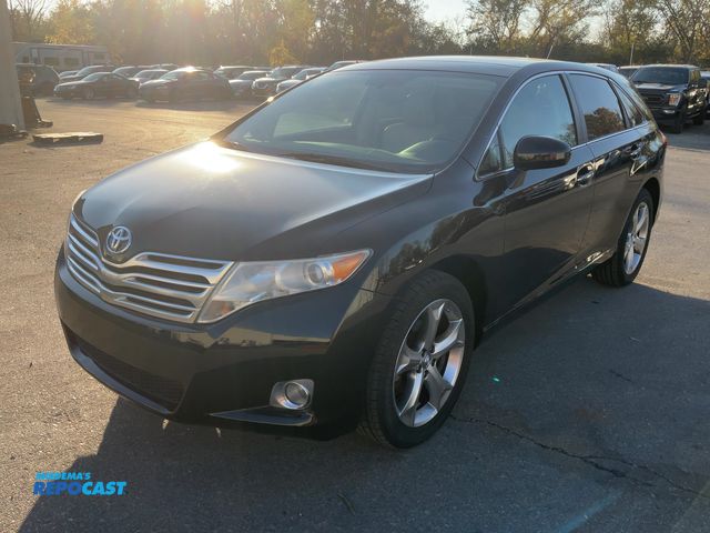 Lot 2-67975 - 2009 Toyota Venza SUV 4x4