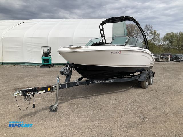 Lot 2-70249 - 2015 Chaparral H20 21 Deluxe 21’ Open Bow