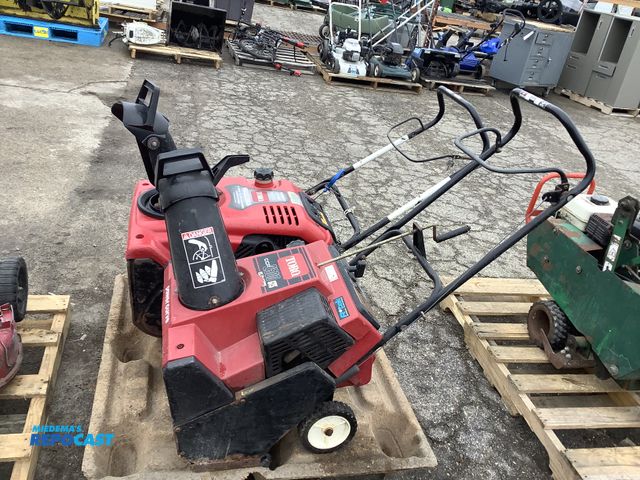 Lot 2-93543 - Toro Other Lot of (2)  power curve ( 5.0hp CCR 2500 GTS) and power clear (721 R-C 21” 212cc OHV 4-cy...