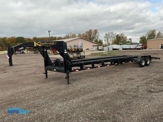 Lot 2-20117 - 2022 Kaufman 35.5' Long Tandem Axle Gooseneck Car Hauler Trailer