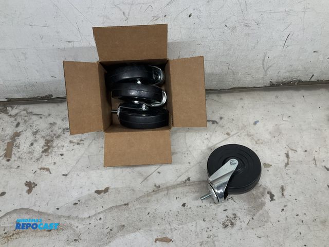 Lot 2-33354 - Lot of (4) heavy duty caster wheels
