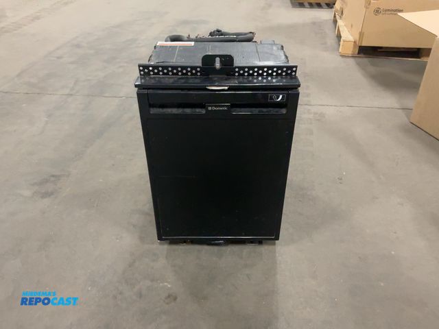 Lot 2-14971 - Scratch & Dent Dometic CRX0050 Mini Refrigerator
