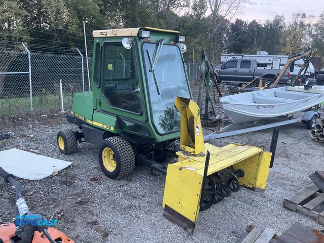 Lot 2-67086 - John Deere F 1145 4 WD With Snow Blower and Cab Yanmar 3 Cylinder Diesel 27 Hp Model # 3012D002 Engi...