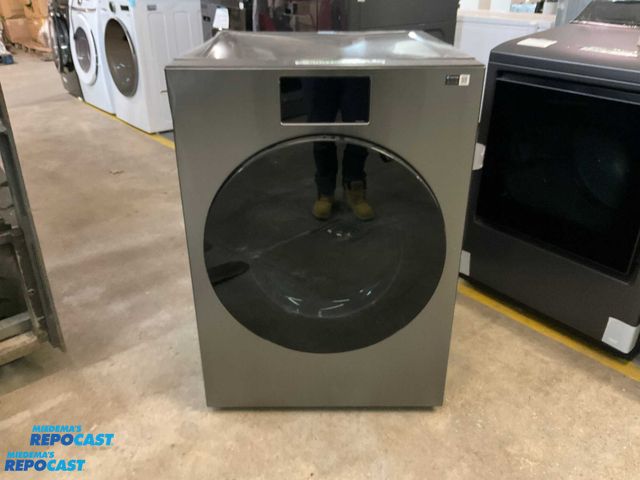 Lot 2-60903 - Scratch & Dent Samsung DV90F53AGS Washer & Dryer Set