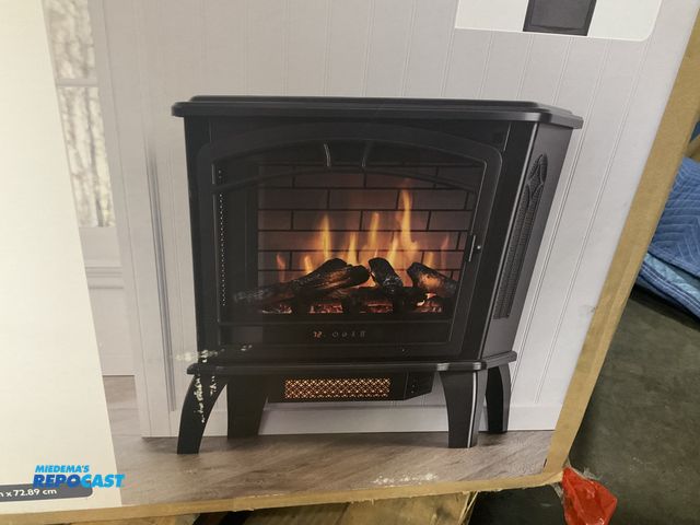 Lot 2-93841 - Style Selections 25 inch 3D Electric Stove