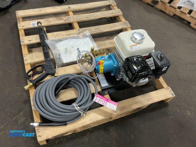 Lot 2-21125 - Unused North Star Pressure Washer, Honda GX200 Gas Engine with Recoil Start, CAT Model 4DNX25GSI Pum...