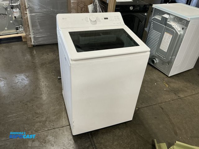 Lot 2-55239 - Scratch & Dent LG WT8200CW Smart Top Load Washer with TurboWash, Easy Unload, and AI Sensing