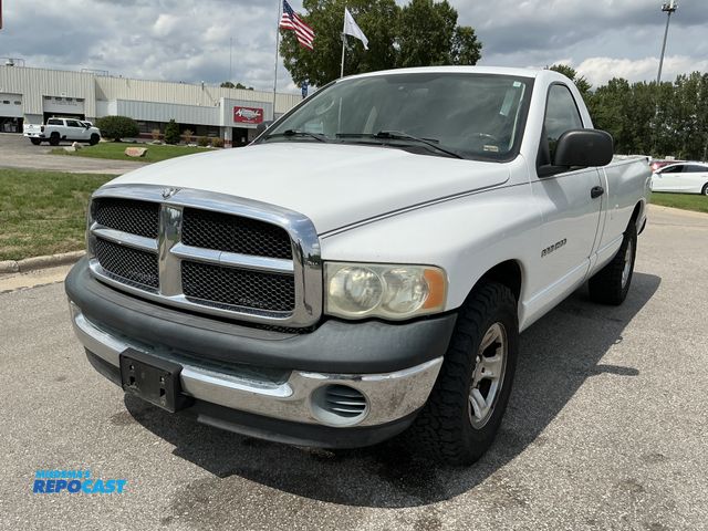 Lot 2-99643 - 2003 Dodge Ram 1500 SLT Regular Cab Long Box Pickup Truck RWD