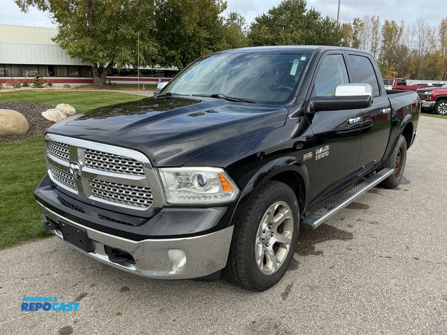 Lot 2-41629 - 2015 Ram 1500 Laramie Crew Cab Short Box Pickup Truck 4x4