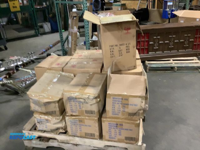 Lot 2-67816 - Skid with 12v lights and faucet hoses