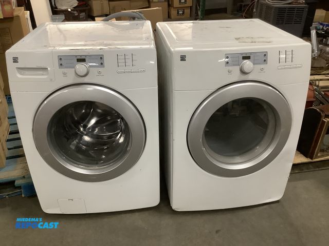 Lot 2-34850 - Kenmore 402-49032011, 402-89032010 Washer & Dryer Set