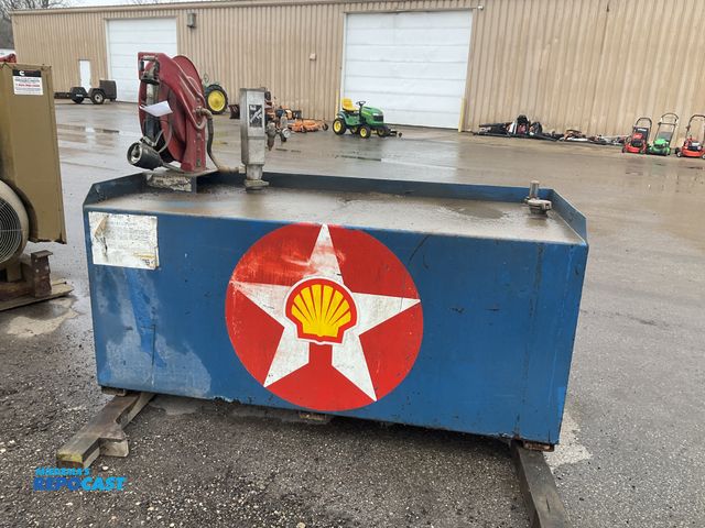 Lot 2-42782 - Metal oil tank with pneumatic pump, hose on reel and dispenser