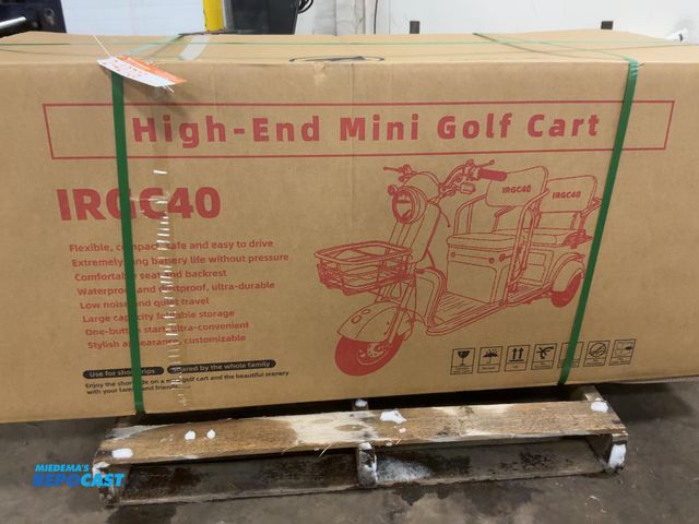 Lot 2-42709 - New SDLANCH IRGC40 3-Wheel Mini Electric Golf Cart / Scooter, 60 Volt, 600 Watt Motor, Three Speed, ...