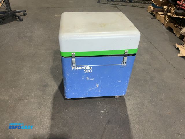 Lot 2-67628 - KleenRite 320 professional portable upholstery cleaner